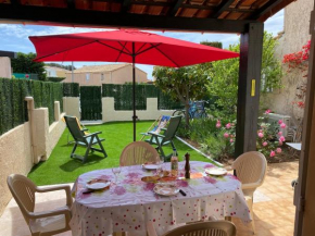 Au calme à Sanary, villaT2 climatisée pour 4 pers
